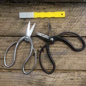 sharpening scissors