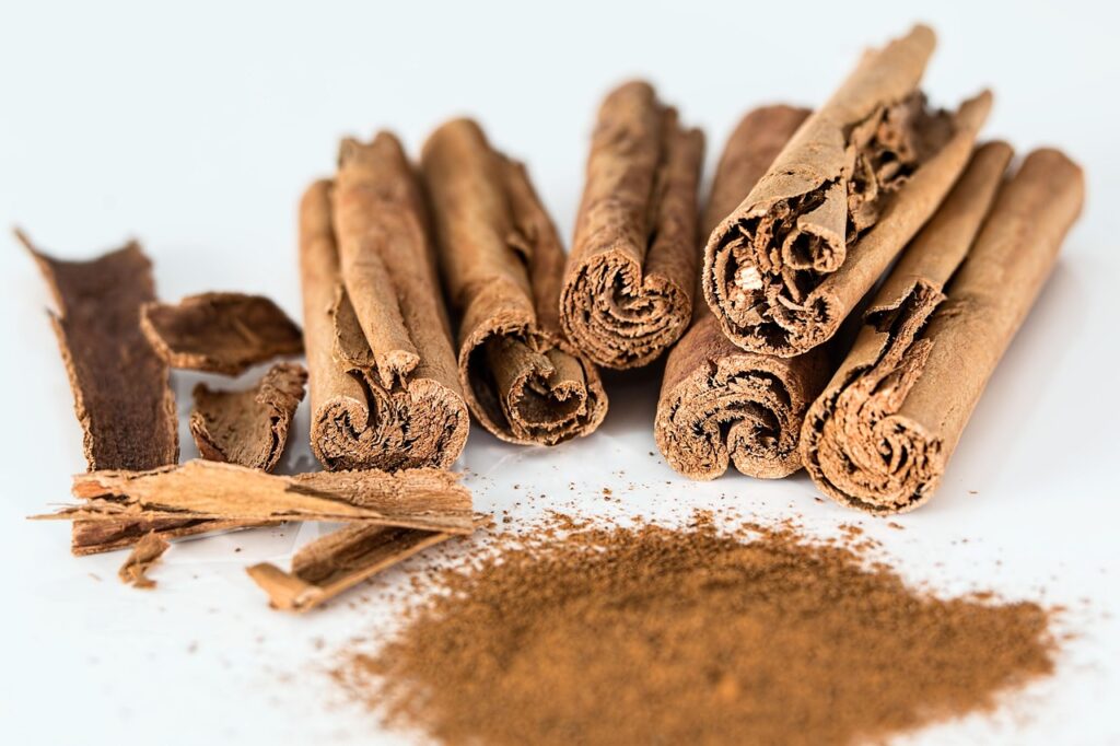 is cinnamon helpful in the garden?